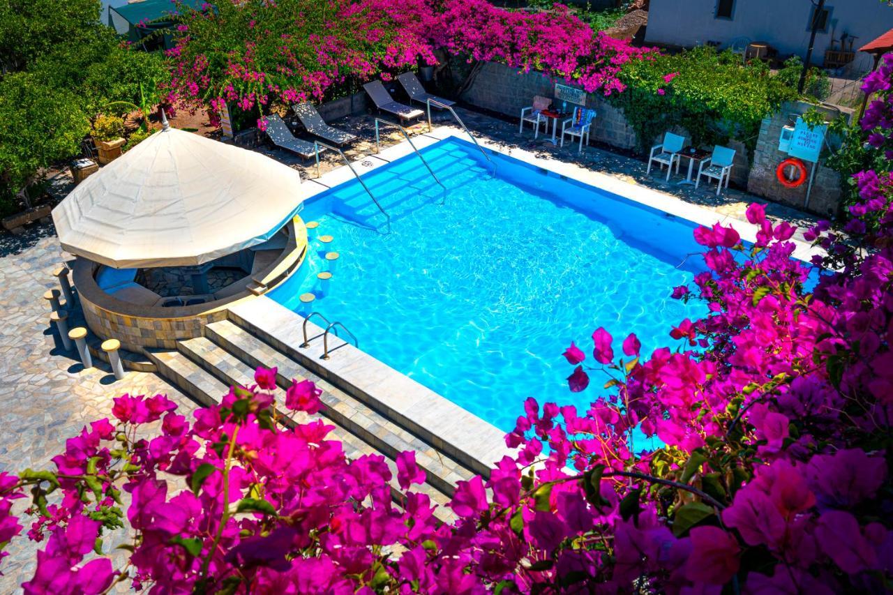 Skala Hotel Extérieur photo